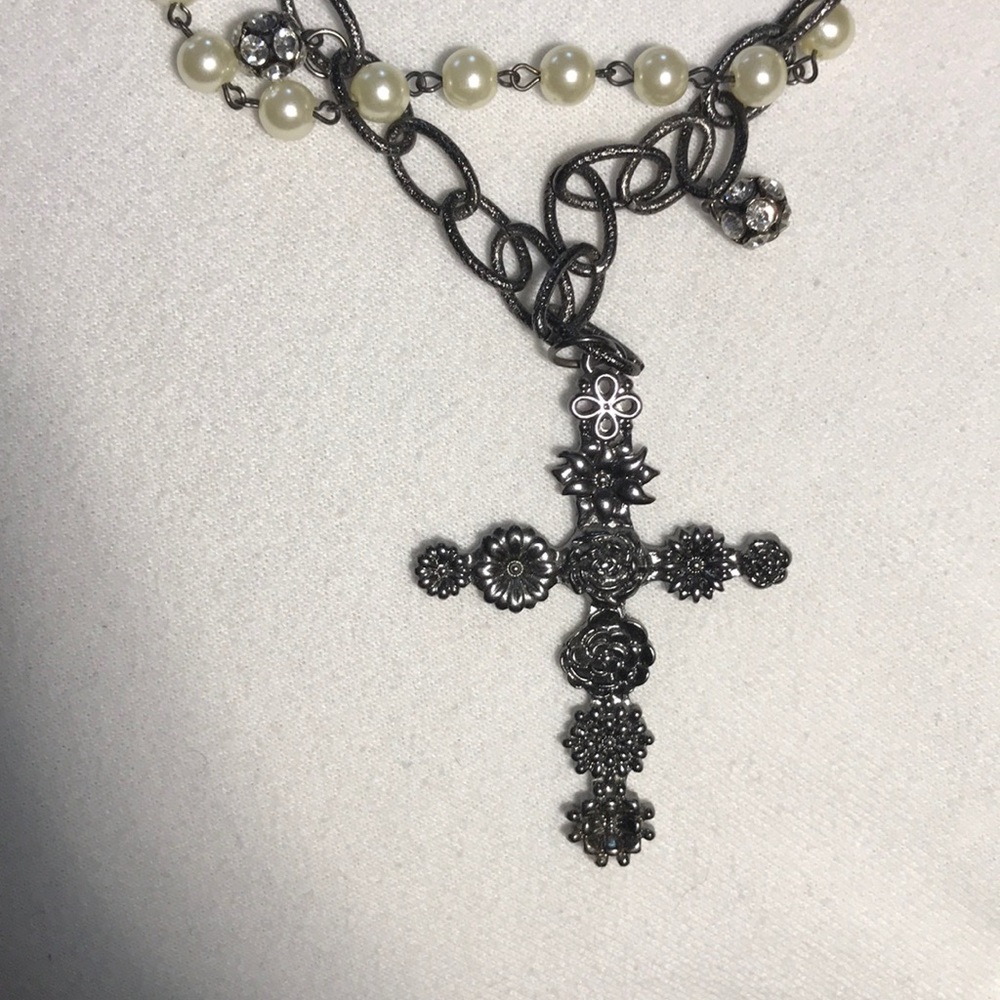 Necklace - Picture 2 of 4